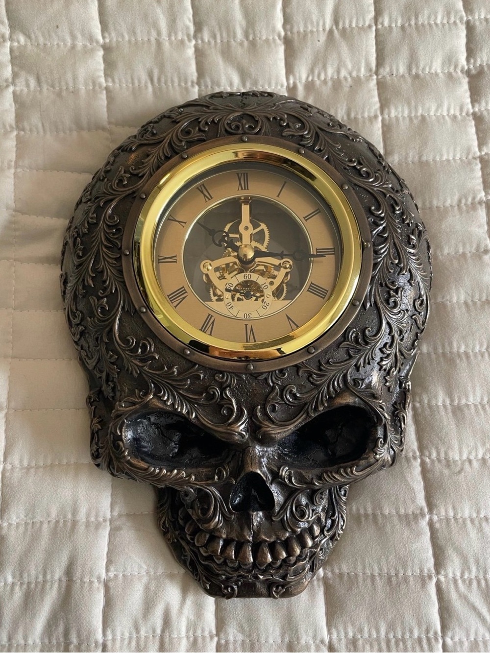 Steampunk skull wall clock